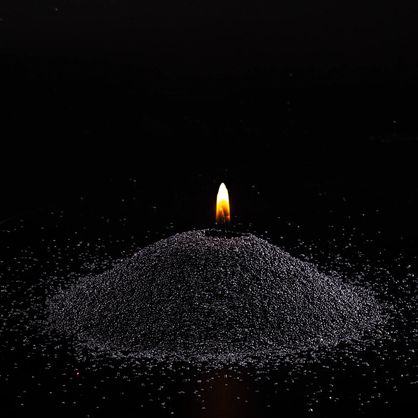 Oud Wood Scented Candle Sand KG / LBS