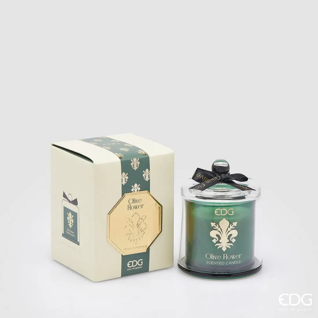 Grønt EDG Gold Lily duftlys Olive Flower 140 g med glasskuppel